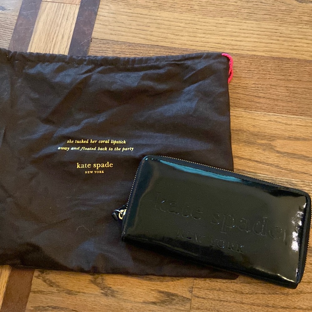 Kate Spade Patent leather wallet